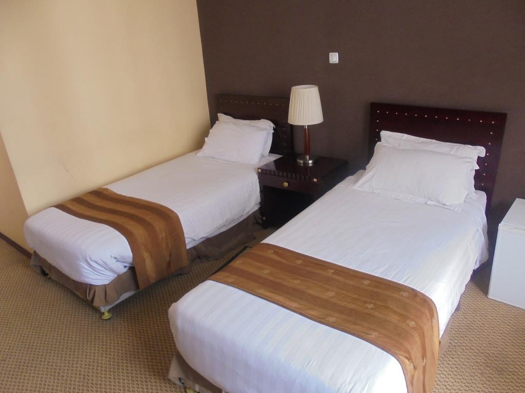 Soramba Hotel Business Plc Addis Abeba Eksteriør bilde