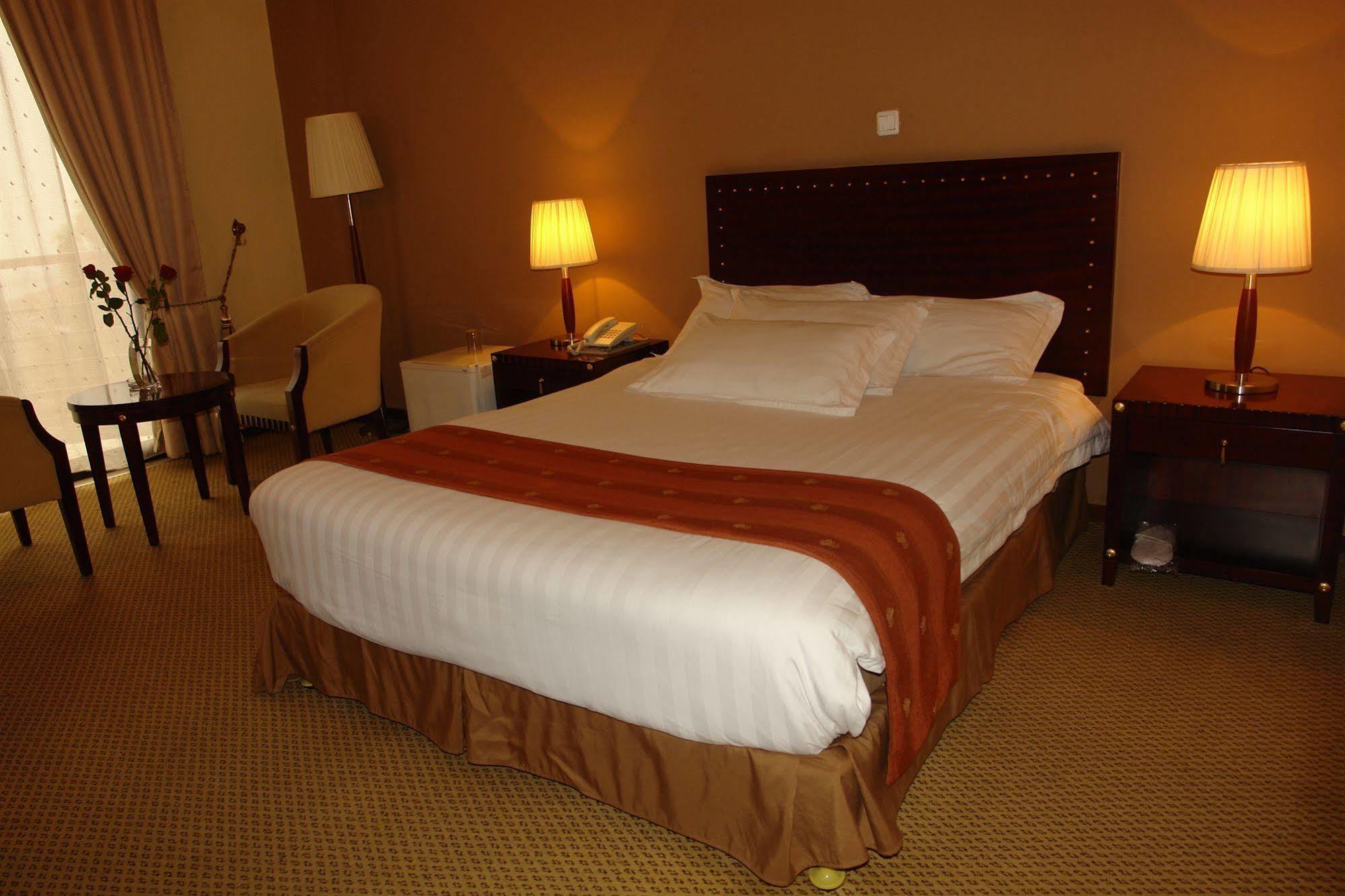 Soramba Hotel Business Plc Addis Abeba Eksteriør bilde
